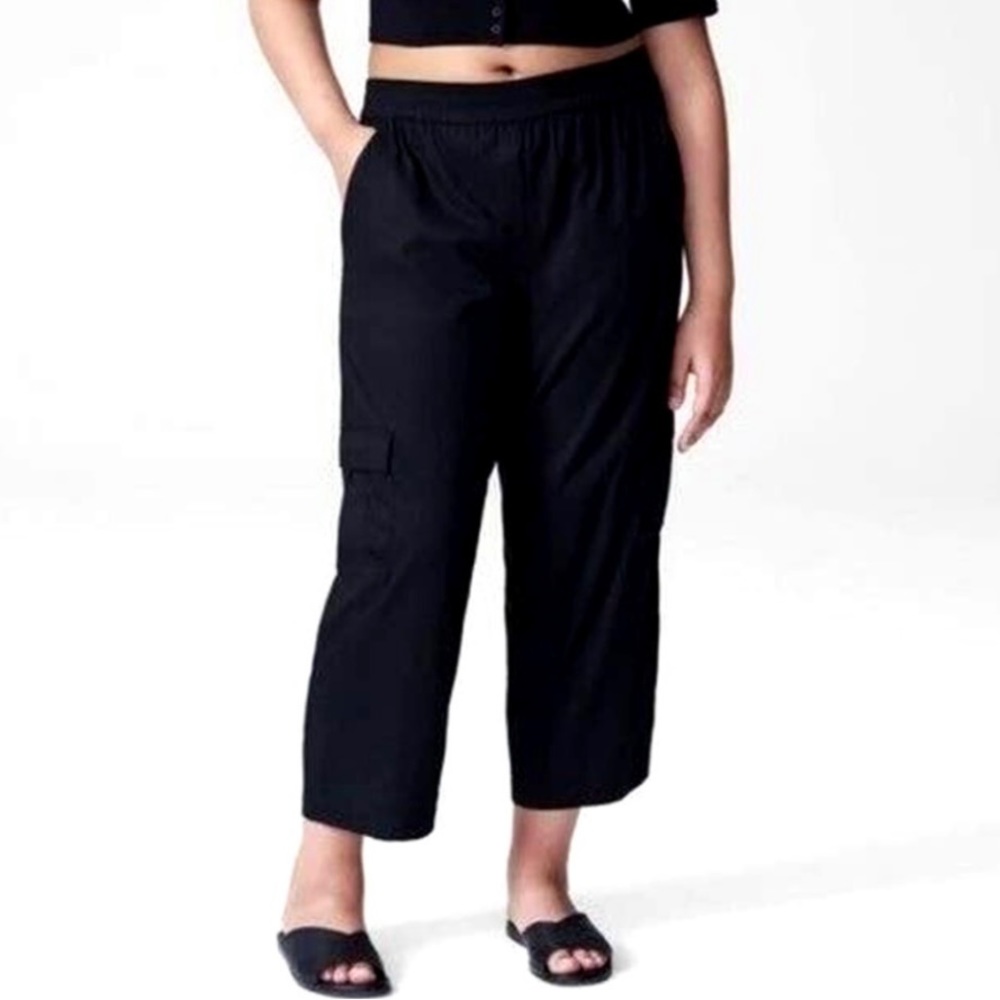 Universal Standard Maggi, Satin Cargo Pants 3X. Black